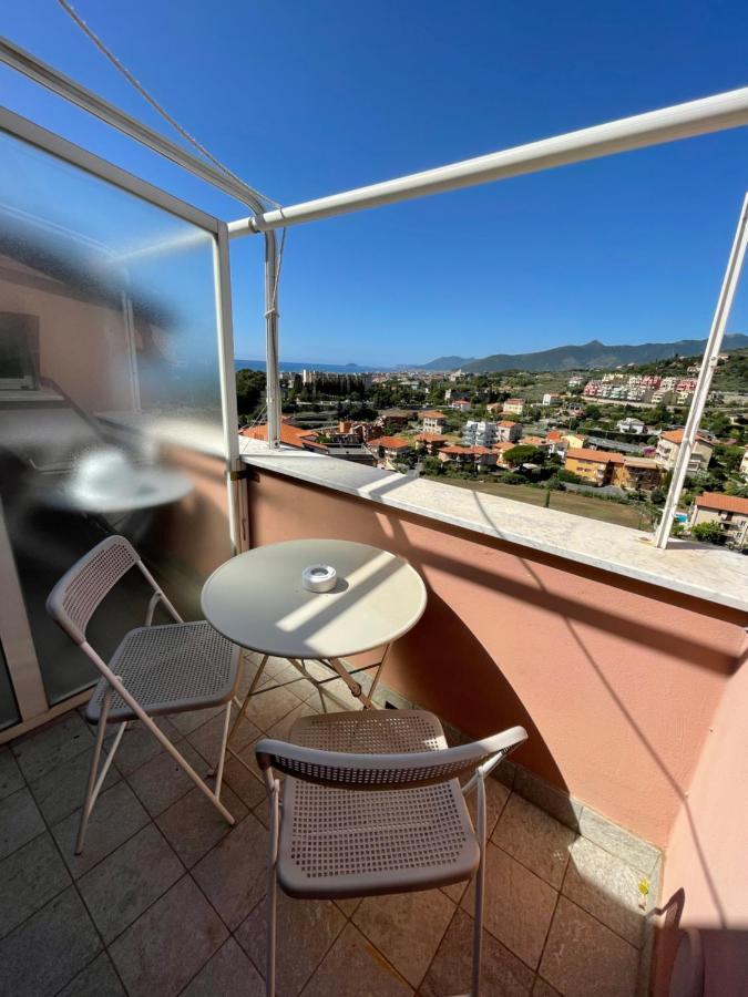 Appartamento Mimosa "A Casa Felice" Pietra Ligure Exteriör bild