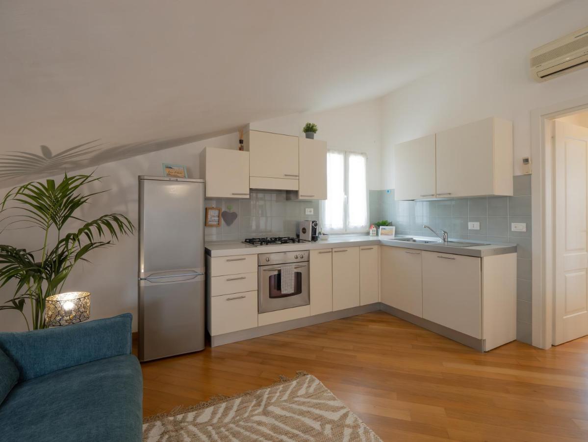 Appartamento Mimosa "A Casa Felice" Pietra Ligure Exteriör bild