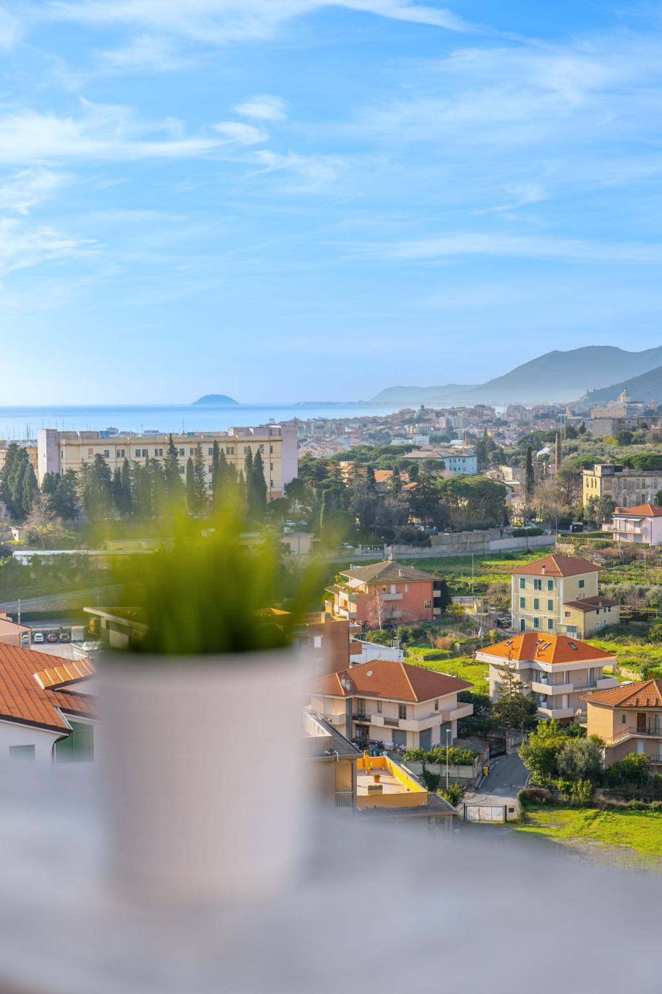 Appartamento Mimosa "A Casa Felice" Pietra Ligure Exteriör bild